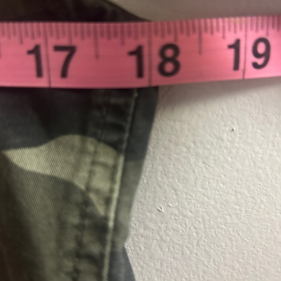 LOVE TREE SAFARI CAMOUFLAGE MILITARY UTILITY CAMO VEST - Picture 6 of 6